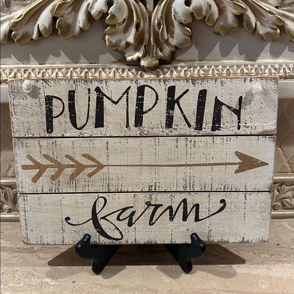 NWT Rustic Woid Pumpkin Farm Sign 8” x 12”